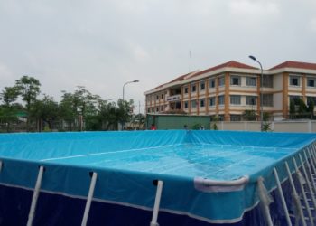 bể bơi trường học