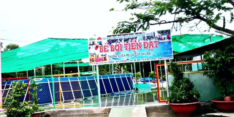 be-boi-di-dong-lap-ghep-thong-minh-vietpools-thuy-linh