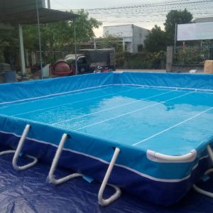 bể bơi trường học