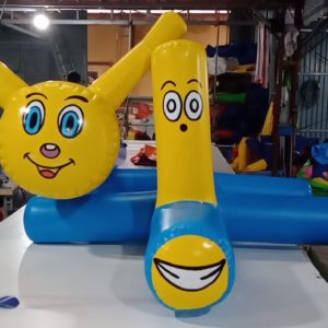Nhện Nước Bơm Hơi Nổi Trên Mặt Nước Dài 2m